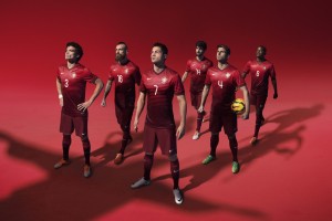 米兰体育正版平台-C罗表示进球是责任更是动力，c罗进球经典动作